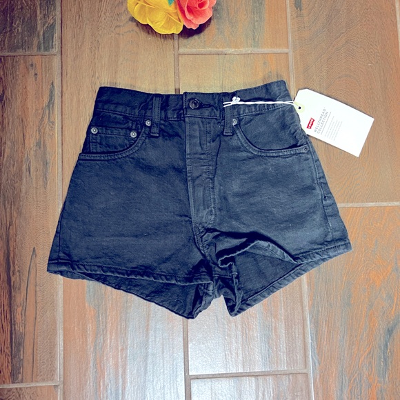 Levi’s Well Thread Urban Outfitters Ribcage Black Hemp High Waist Shorts - Picture 5 of 9